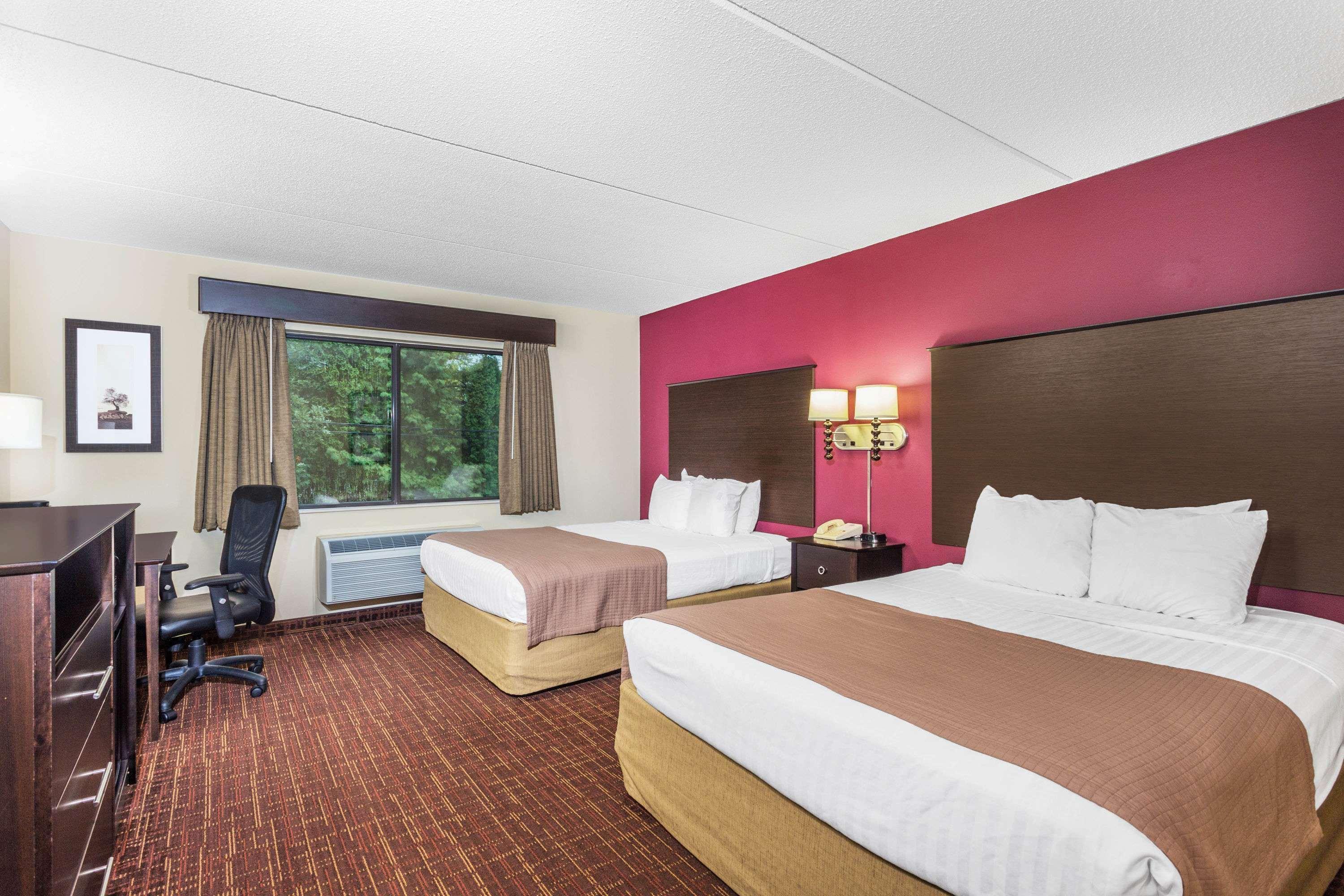 Americinn By Wyndham Madison South Экстерьер фото