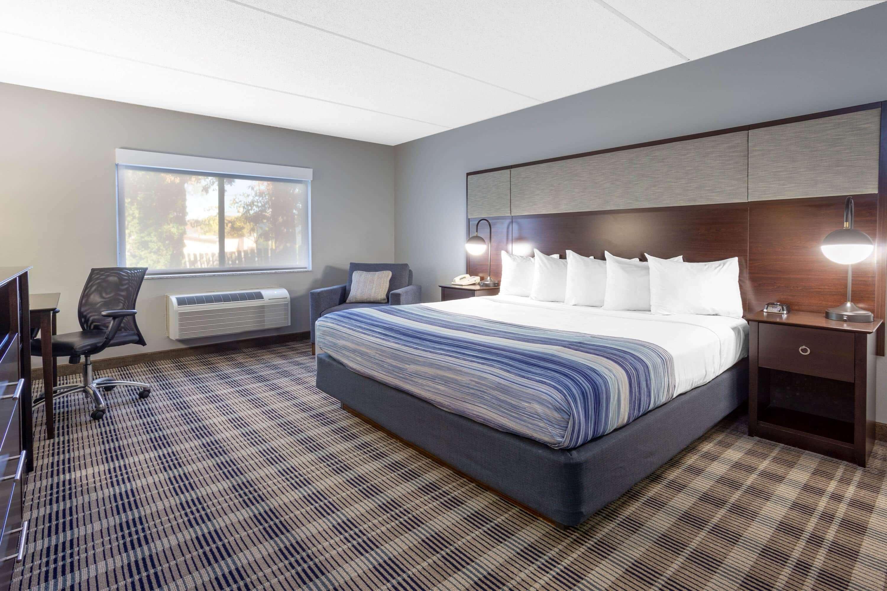 Americinn By Wyndham Madison South Экстерьер фото